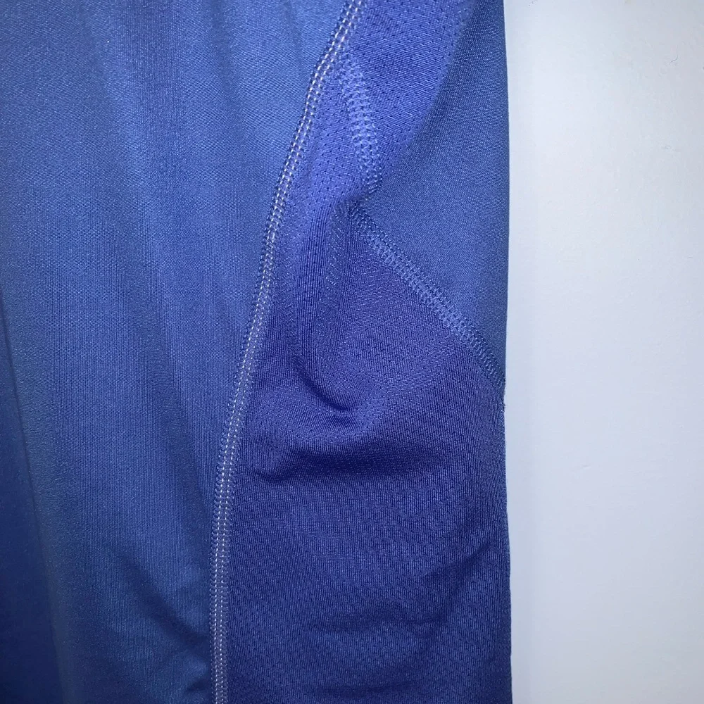 Nike men’s activewear shirt - Picture 9 of 9
